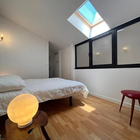 Apartment Charmant T2 Entre Plage Et Montagne, A 10 Min Du Centre De Avec Parking Prive - Fr-1-239-974 *
