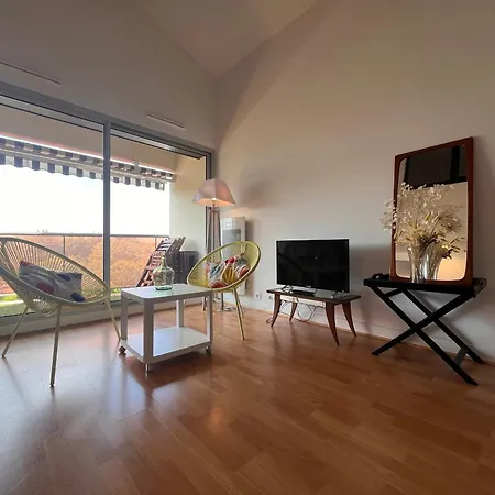Apartment Charmant T2 Entre Plage Et Montagne, A 10 Min Du Centre De Avec Parking Prive - Fr-1-239-974